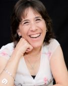 Photo of DOnetwork Organizer, Dina Garcia.